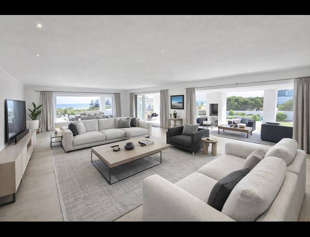 5 BEDROOM HOUSE FOR SALE IN GROTTO BAY